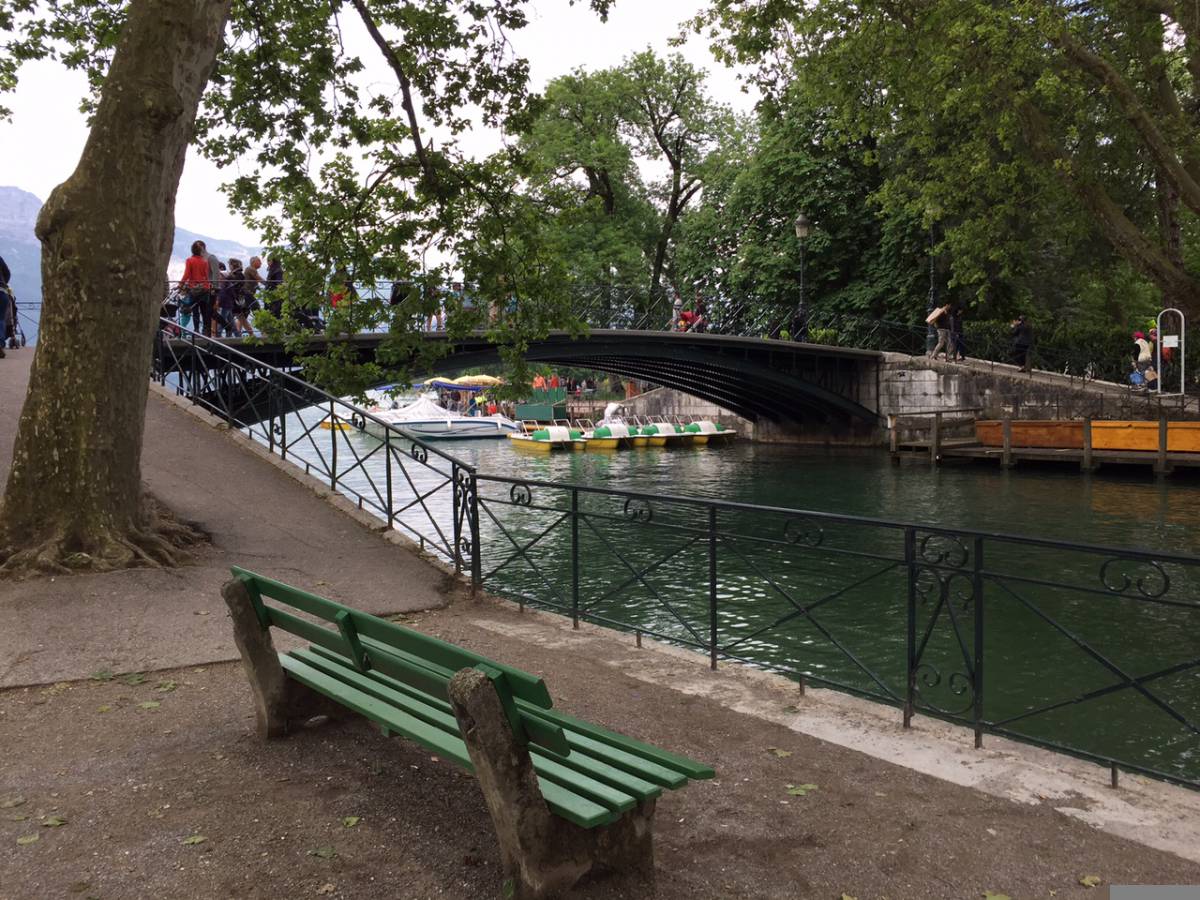 Ponte dos amores em Annecy