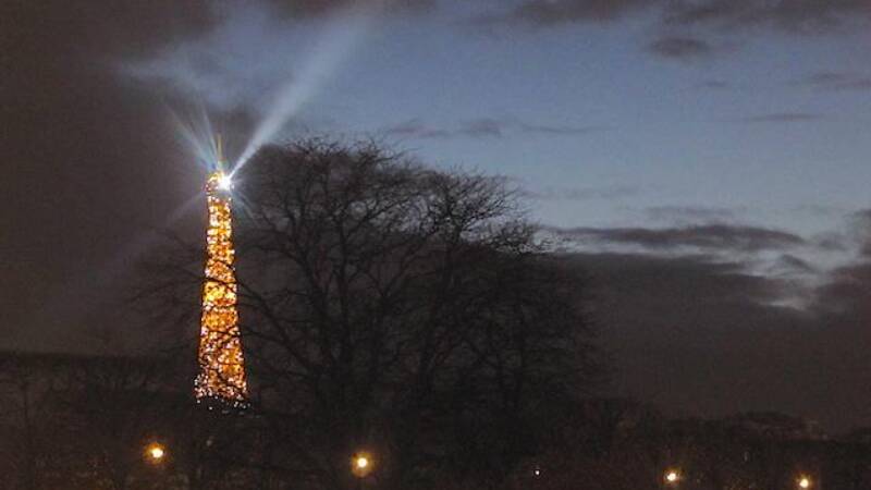 As Luzes Da Torre Eiffel