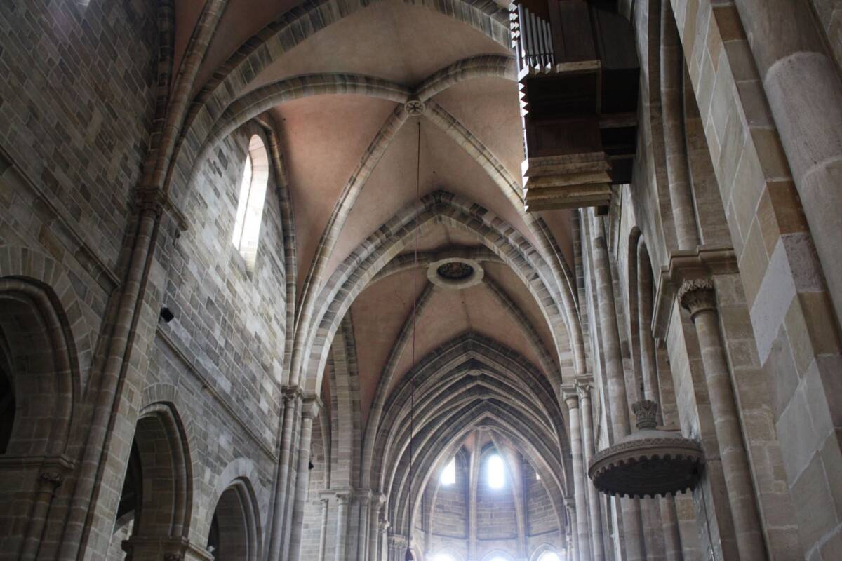 Catedral 2 Interior New