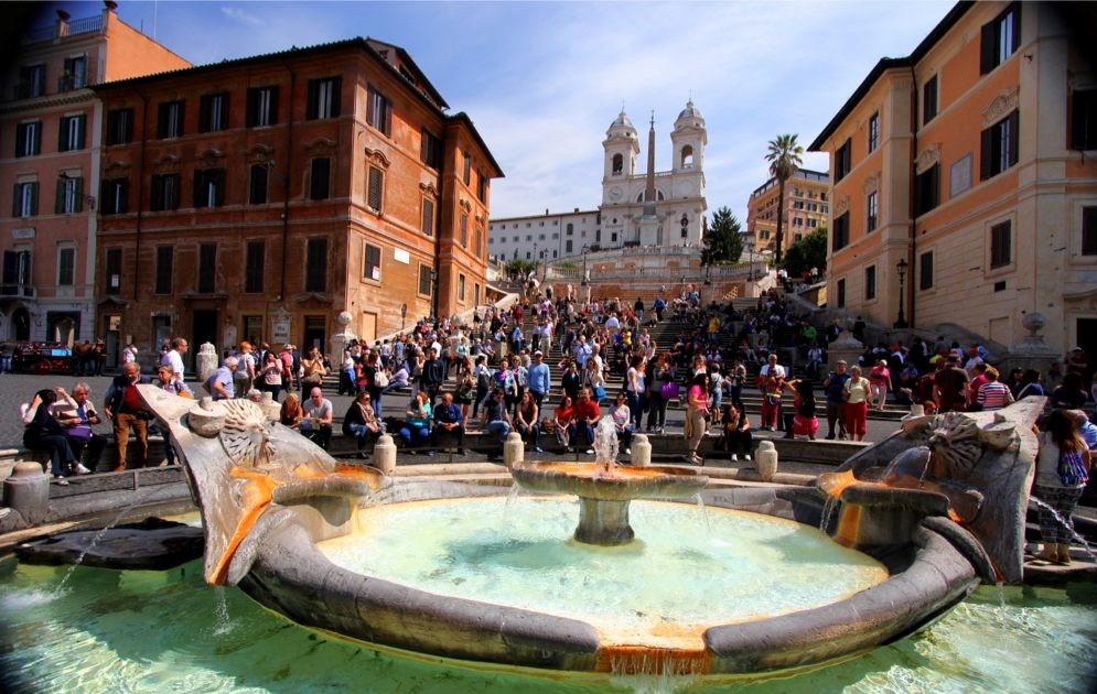 Fontana Della Barcaccia