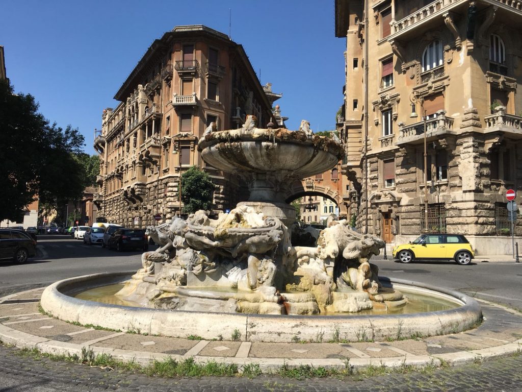 Fontana Delle Rane