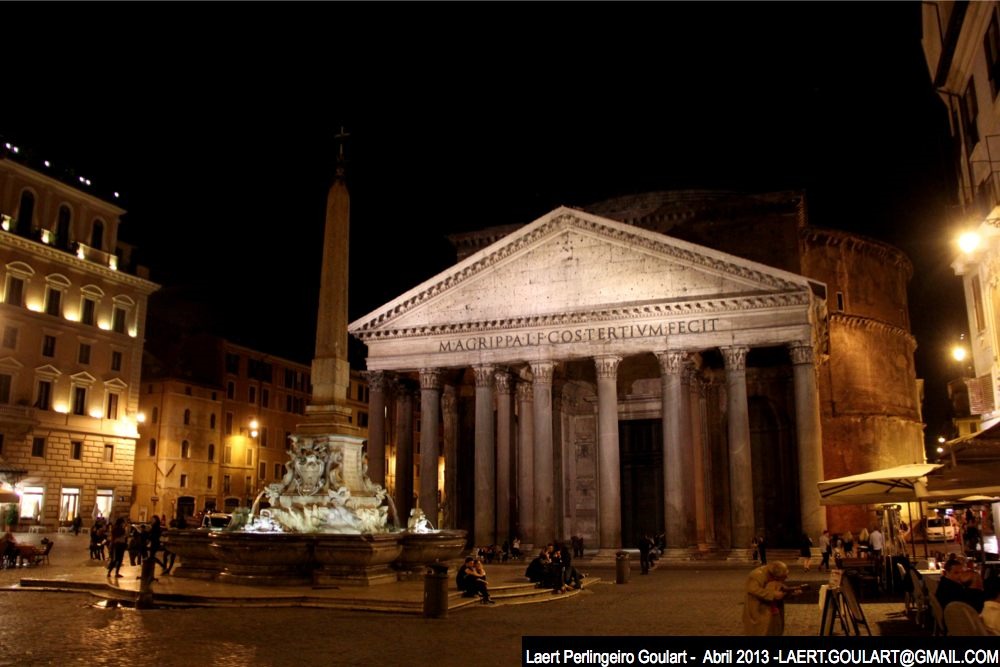 Fontana Di Leoni Noite
