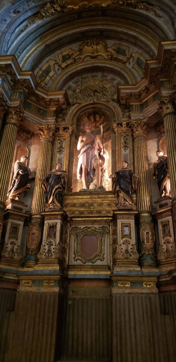 Interior Igreja De Santa Maria